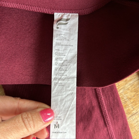 Fabletics Khloe Kardashian edit - Picture 3 of 5